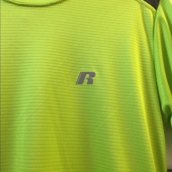 Boys Russell t-shirt size large 10/12 - Picture 2 of 4